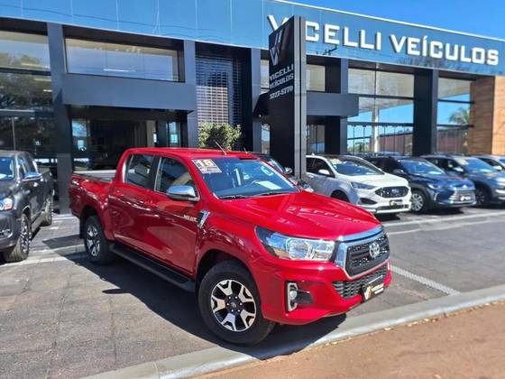 TOYOTA HILUX 2.8 SRV 4X4 CD 16V DIESEL 4P AUTOMÁTICO TOYOTA HILUX 2.8 SRV 4X4 CD 16V DIESEL 4P AUTOMÁTICO